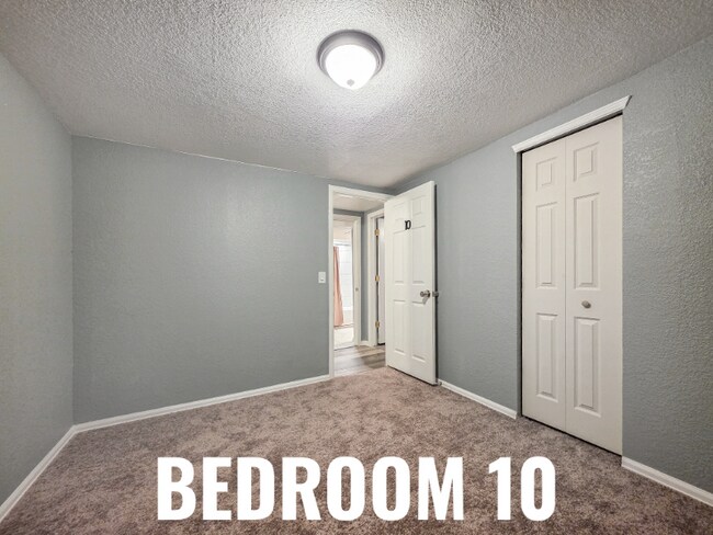 Building Photo - 13031 Dexter St