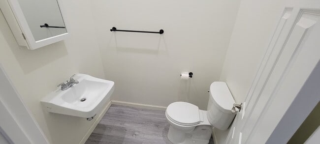 Foto del edificio - 337 Clover St