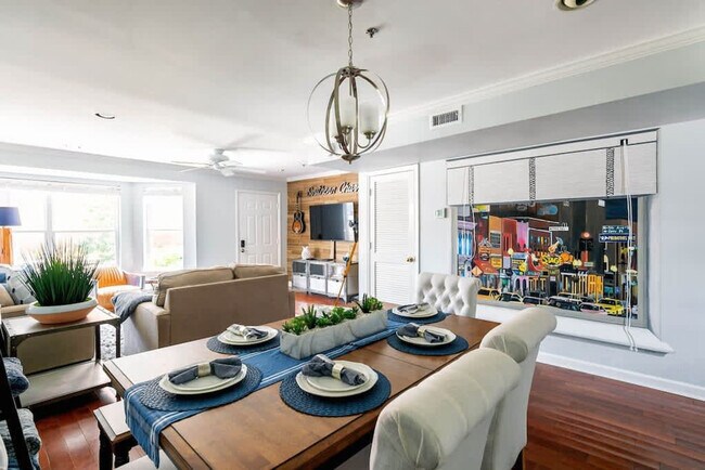 Building Photo - 125 Lea Ave