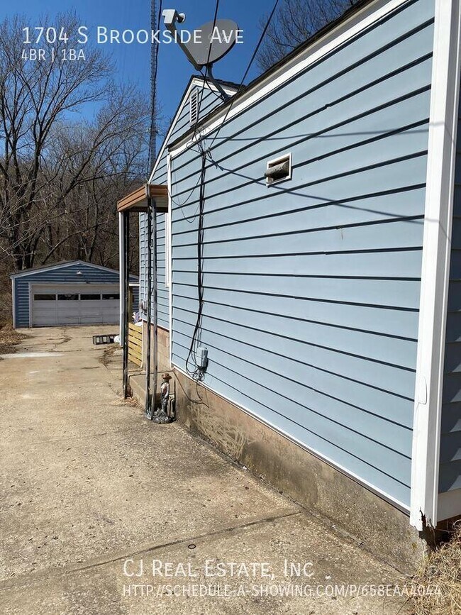 Building Photo - 1704 S Brookside Ave