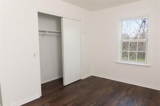 Building Photo - 403 N Fairview St