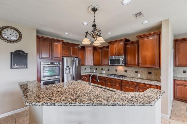 Building Photo - 11110 Hayden Falls Dr