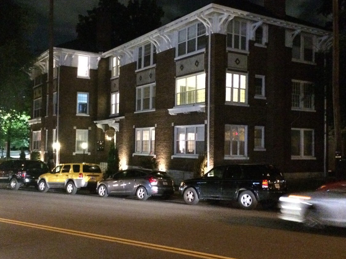 2301 Elliston Pl, Nashville, TN 37203 Apartments in Nashville, TN