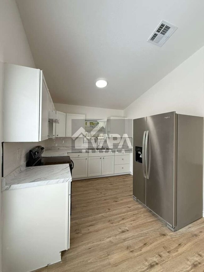 Foto del edificio - 7729 Narrow Pass St