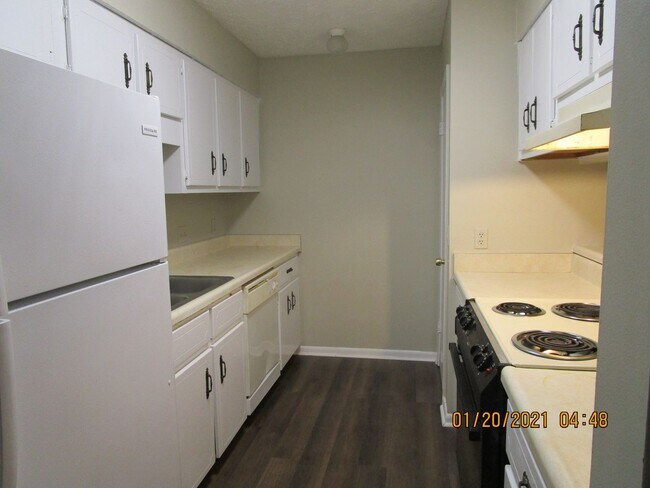 Foto del edificio - 4551 Cedar St