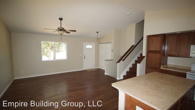 Building Photo - 3808 Somerset St