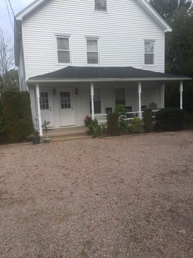 7 Allen St, Mystic, CT 06355 House Rental in Mystic, CT