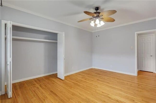 Photo - St Charles Ave 1BR with OFF STREET parking... Apartment
