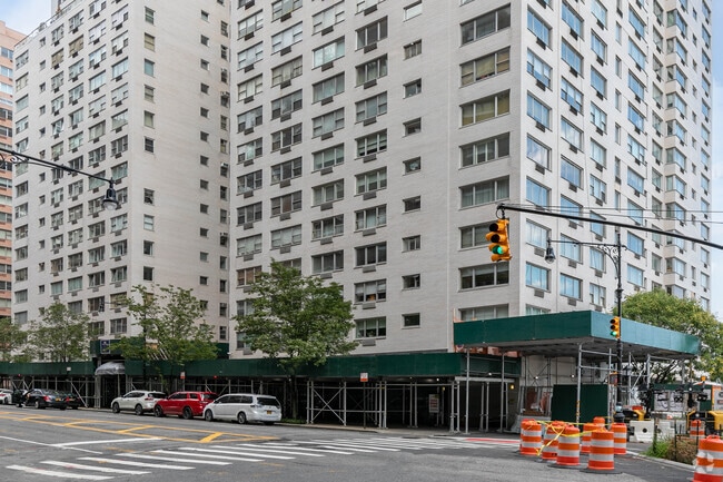 Building Photo - Cannon Point South Apartments