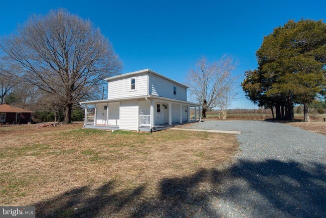 Building Photo - 1030 White Oak Rd
