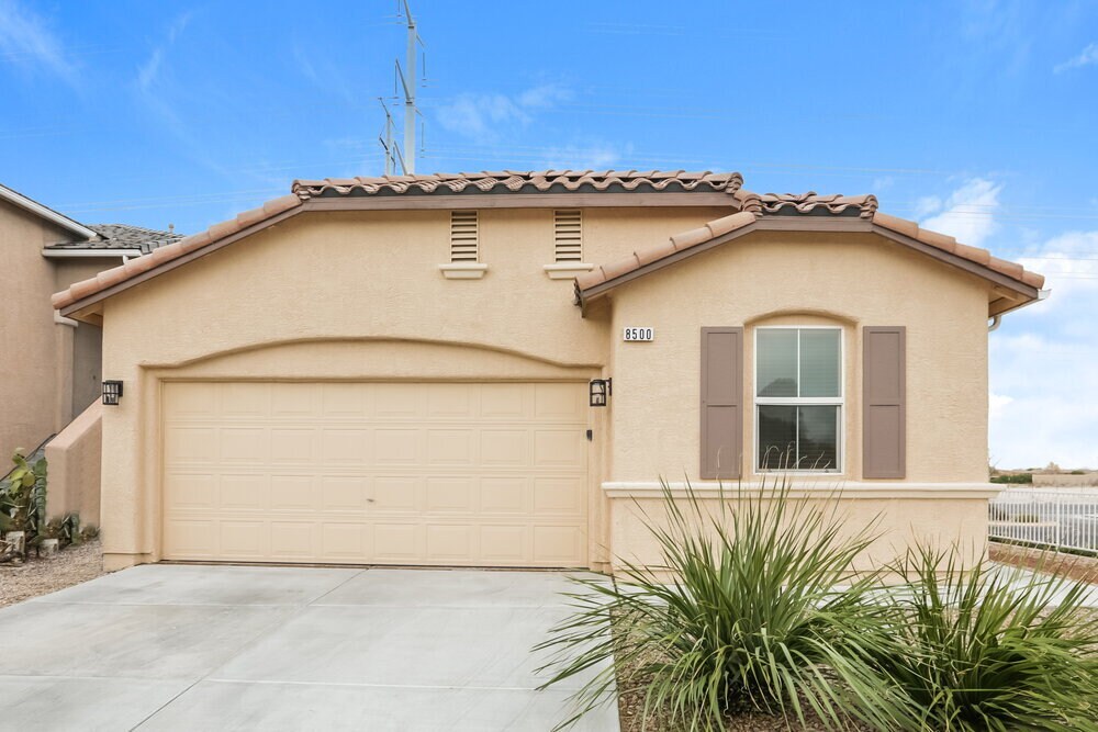 Foto principal - 8500 Wildheart Ranch St
