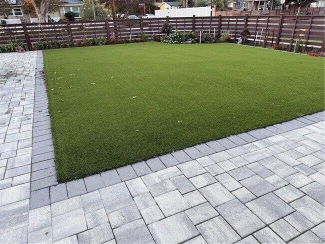 Foto del edificio - 20430 Lanark St