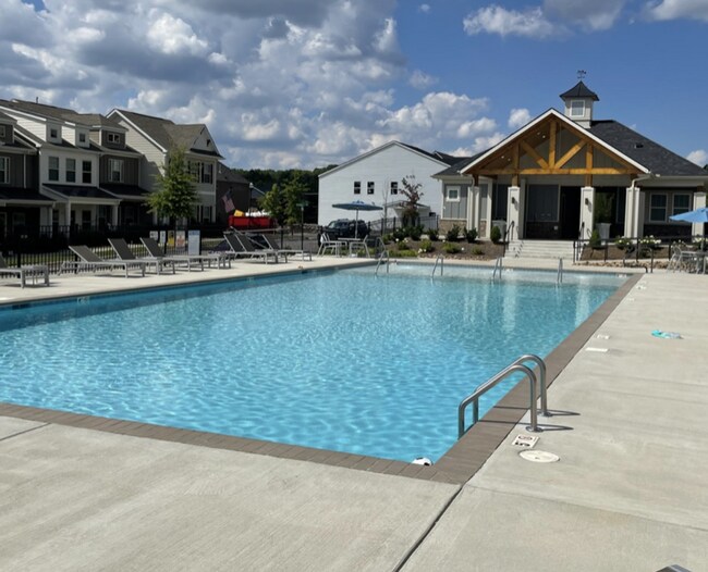 Building Photo - 1527 White Tip Ln