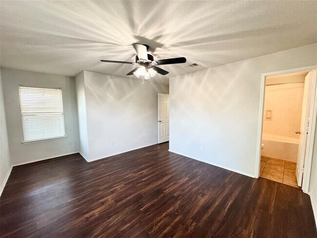 Foto del edificio - 246 Pigeonberry Pass