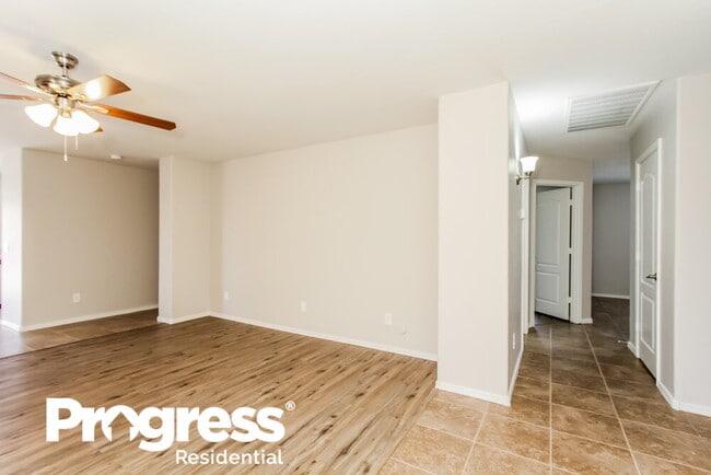 Foto del edificio - 25078 W Dove Trail
