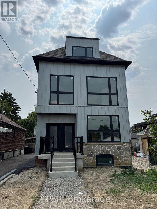Building Photo - 99 Ypres Rd