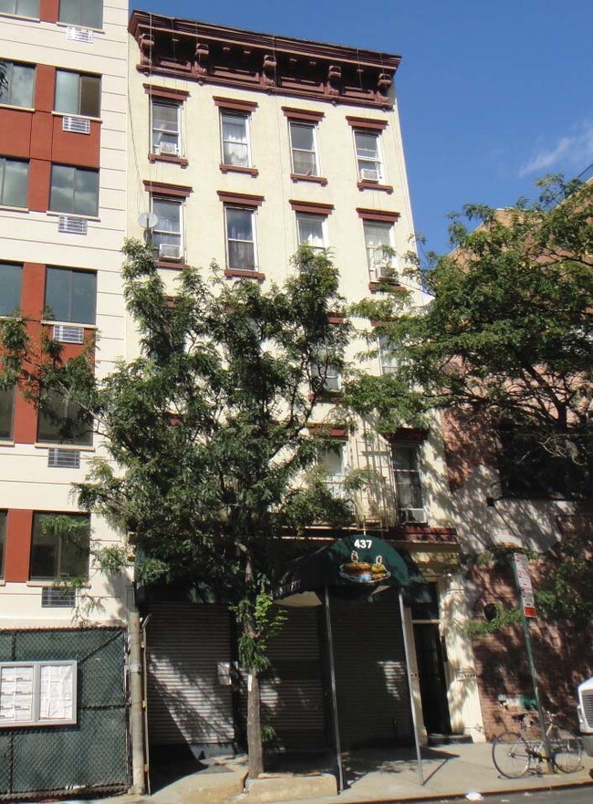 Building Photo - 437 W 53rd St