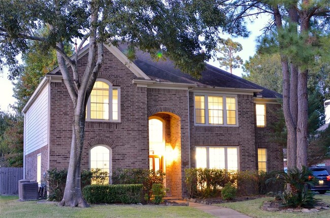 Building Photo - 11406 Lakewood Cove