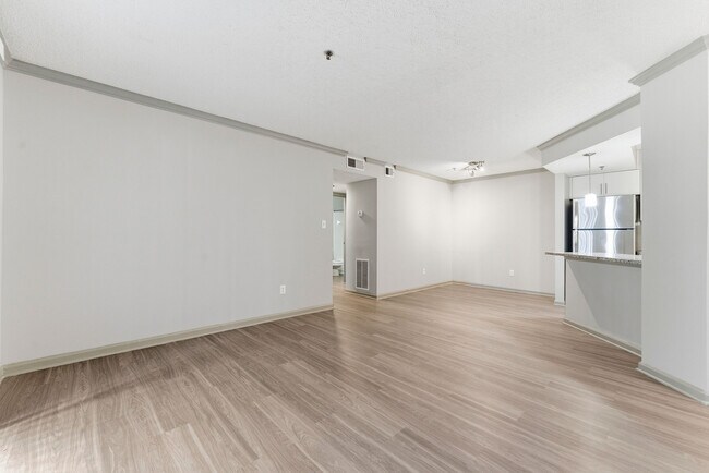 Disfrute de la luz natural y el diseño moderno. - Buckhead and Vine