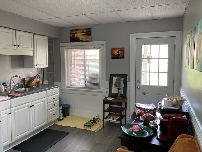 Kitchen toward backyard - 178 Pennsylvania Ave