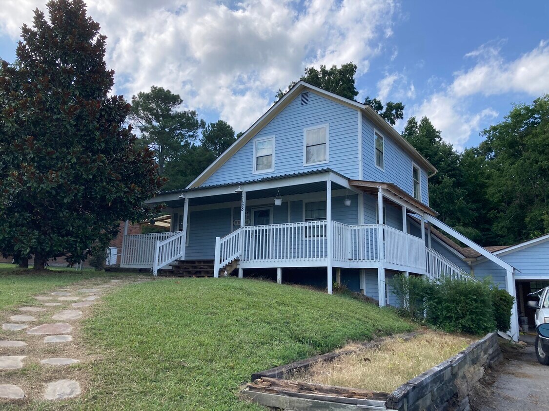 Foto principal - 158 Ridgewood Dr