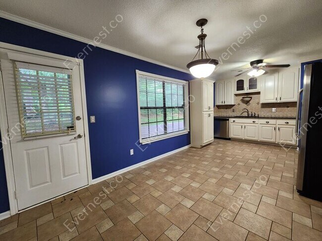 Building Photo - 3732 Allyn Dr NW