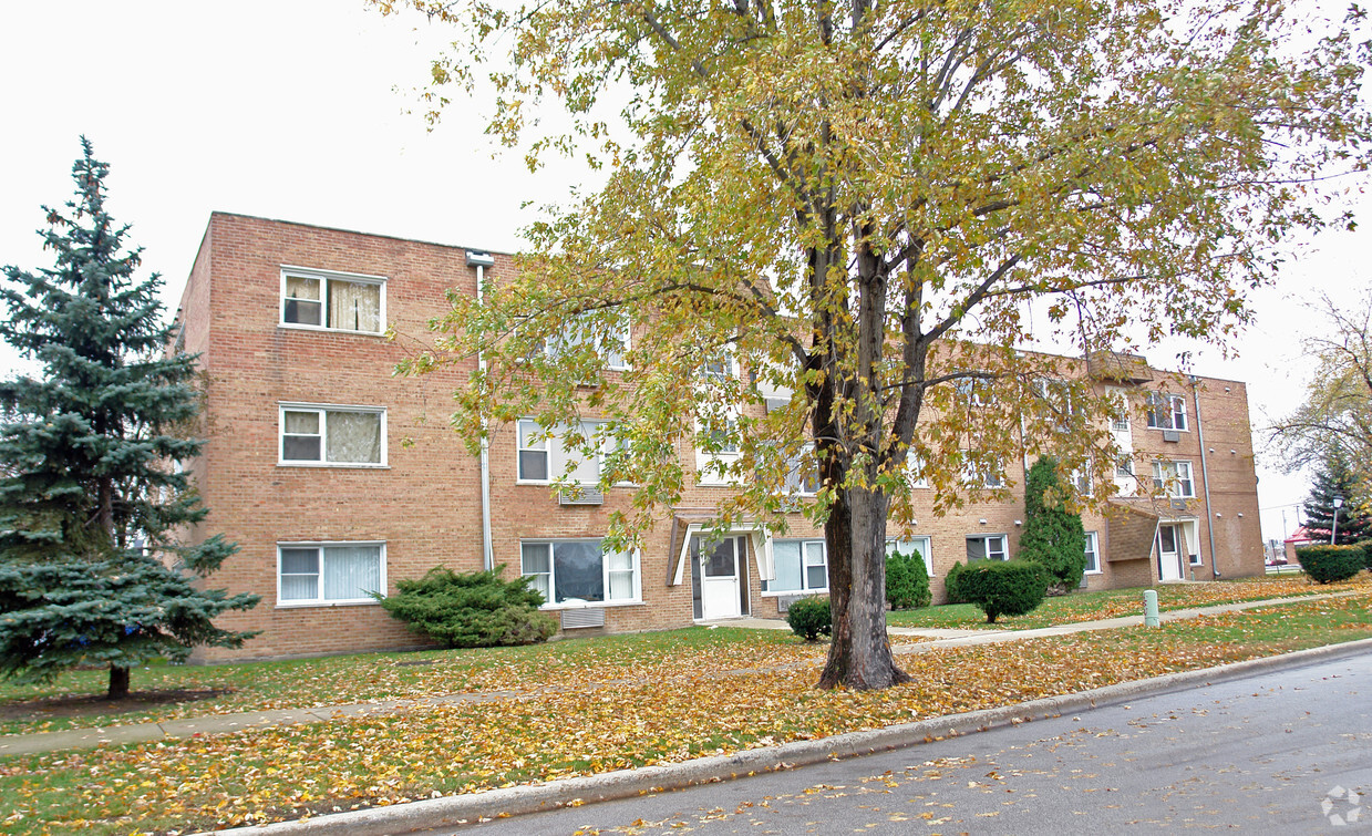 Foto del edificio - 7751-7757 S Oconto Ave
