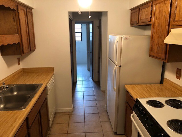 Building Photo - 463 Bentwood Ln