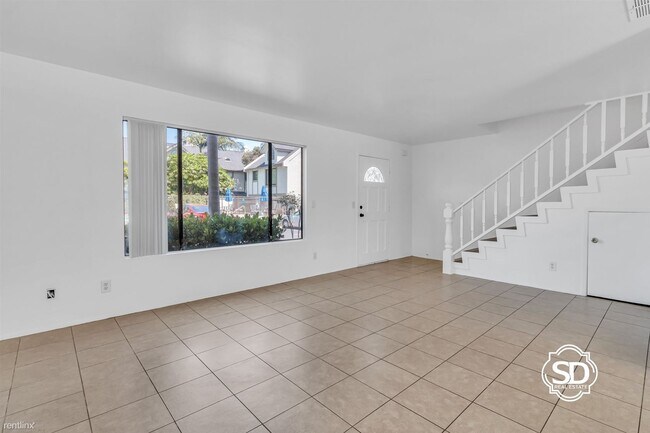 Foto del edificio - 2 br, 2.5 bath Townhome - 631 13th Street 1