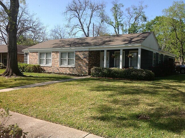 Building Photo - 5402 Pagewood Ln
