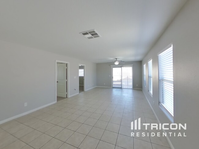 Foto del edificio - 3108 Alder Grove Ct