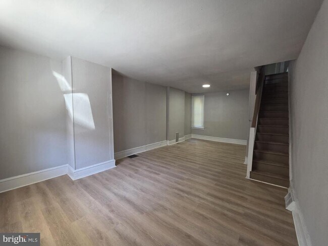 Foto del edificio - 5137 Marion St
