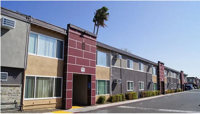 Building Photo - ETHAN TERRACE