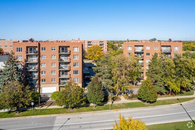 Building Photo - Jefferson Walk West