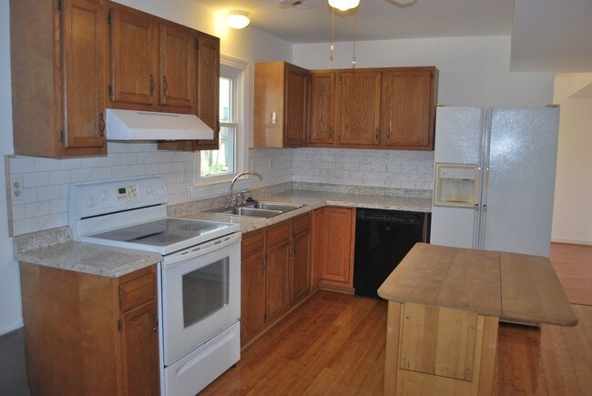 Building Photo - 6942 Mason Run Dr