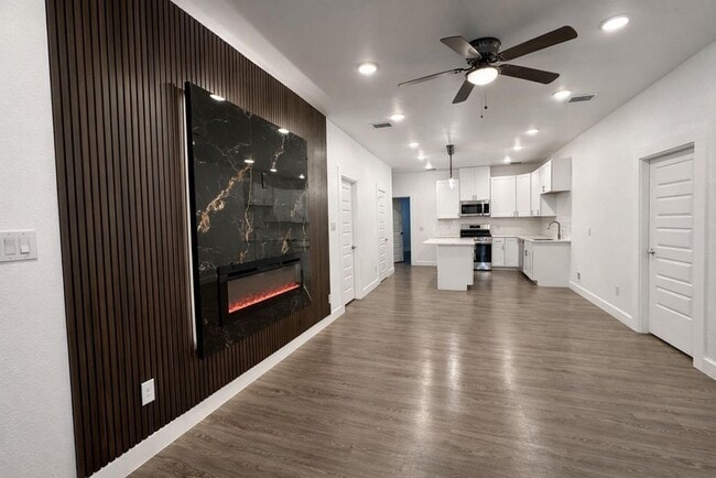 Building Photo - 8141 Jeffery St