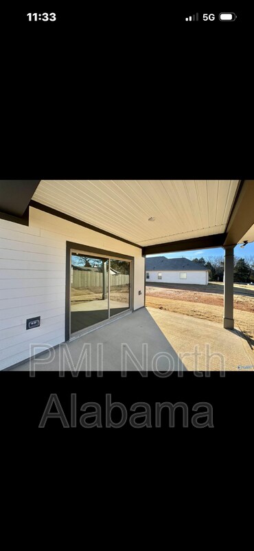 Building Photo - 204 Cobbdale Park Dr