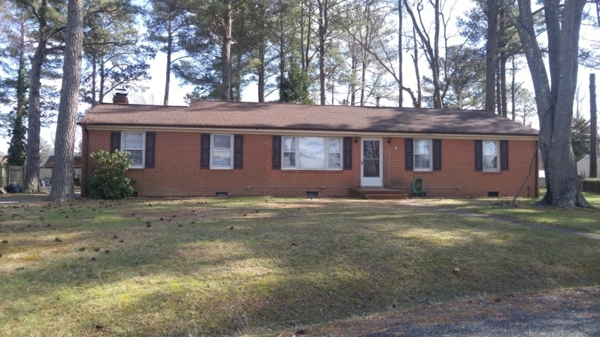 Primary Photo - 3 Bedroom 2 Bath Brick Rancher in Mechanic...