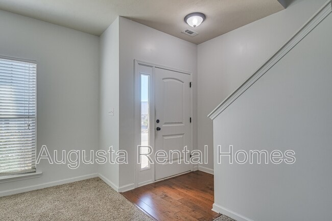 Building Photo - 633 Colston Ave