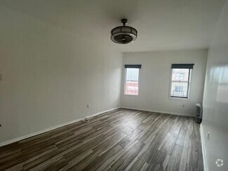 Building Photo - 621 Washington Ave