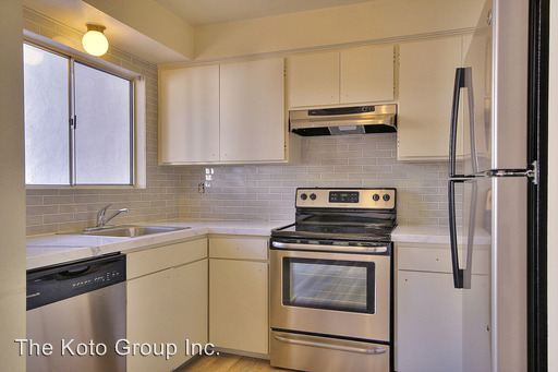 Primary Photo - 631 E Sola St