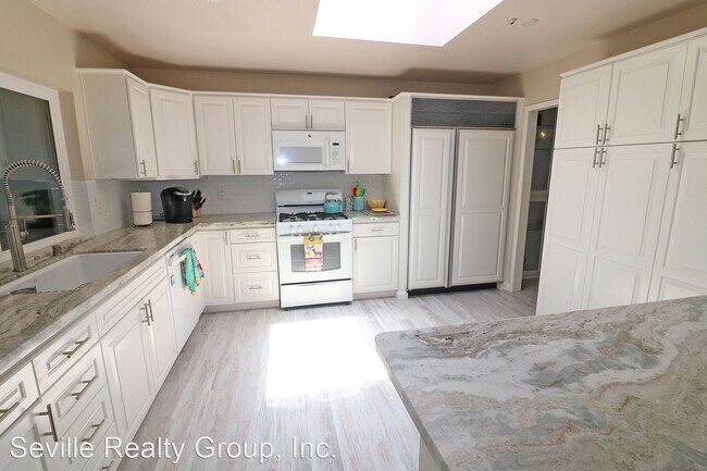 Building Photo - 3 br, 2 bath House - 4047 Bonita View Drive