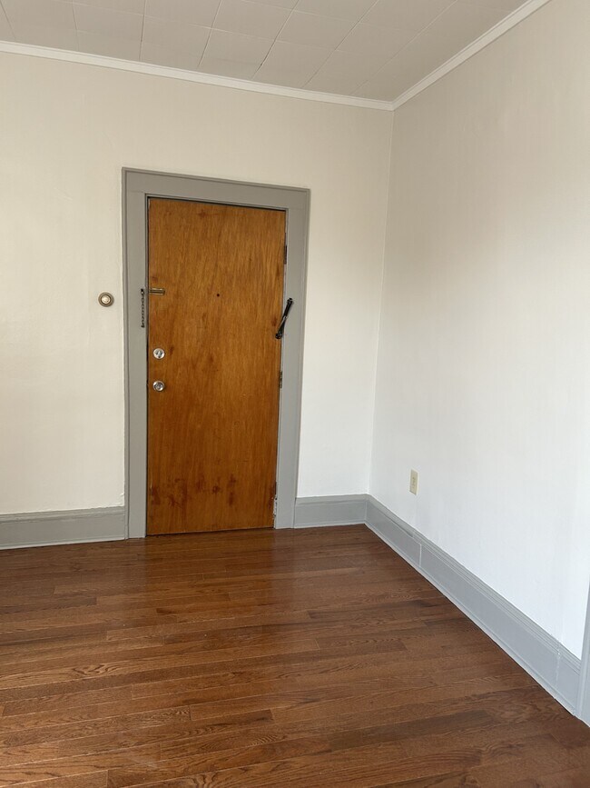 Sala de estar - 141 Franklin Ave