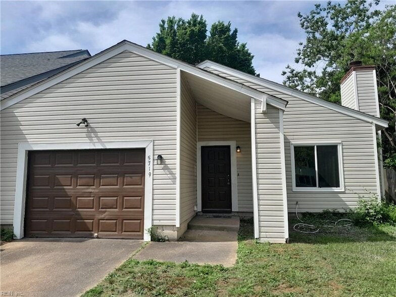 Foto principal - 5719 Earnhardt St