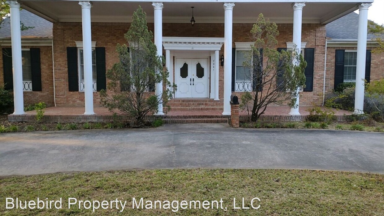 Primary Photo - 4 br, 3.5 bath House - 7941 Hunt Club Road