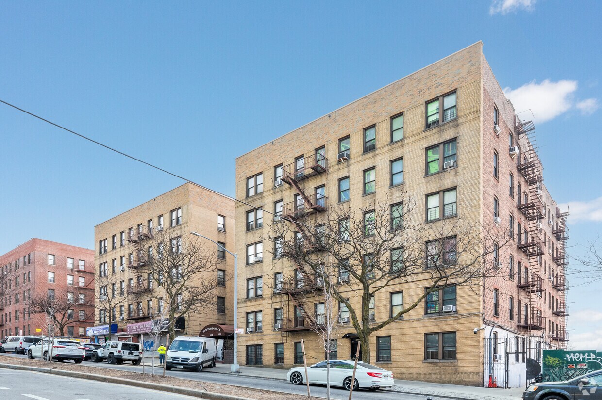 Building Photo - 1230 Spofford Ave