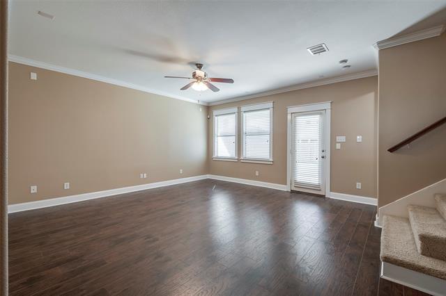 Foto del edificio - 15521 Landing Creek Ln