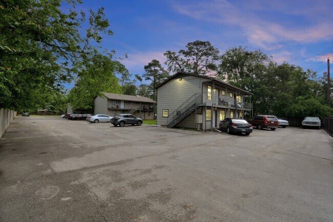 Foto del edificio - 9211 N Green River Dr