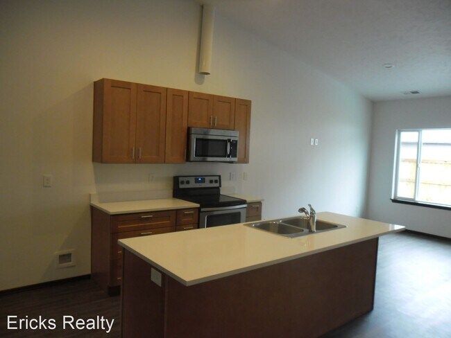 Building Photo - 2 br, 2 bath House - 408 B E 3RD ST