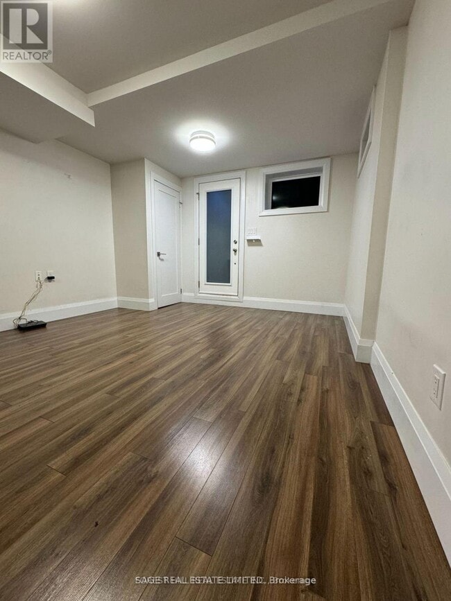 Building Photo - LOWER - 228 MONTOSE AVENUE